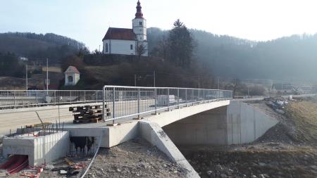 Izgradnja ceste A - most preko Lahomnice 2